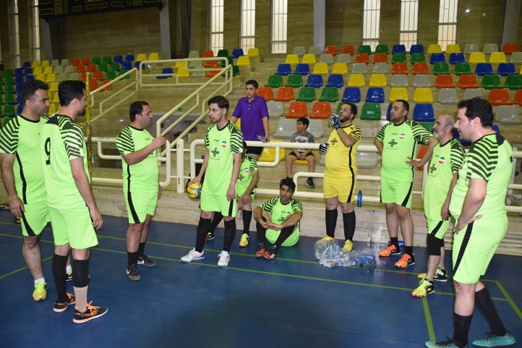 وقت استراحت - بازی فوتسال - شرکت نوسازی