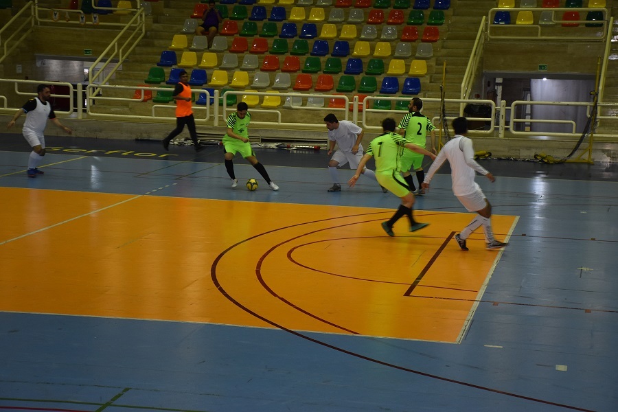 بازی فوتسال - شرکت نوسازی
